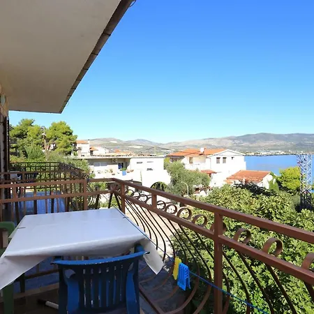 By The Sea Arbanija, Ciovo - 17332 Apartment